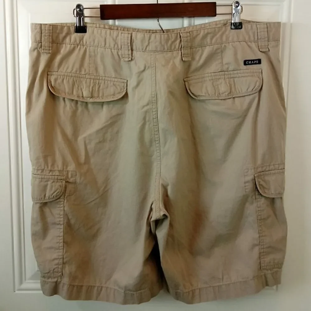 Chaps khaki 6 pocket cargo shorts